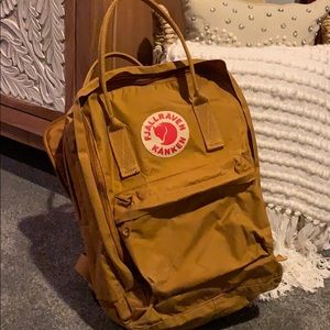 FJALLRAVEN KANKEN BACKPACK 🎒
